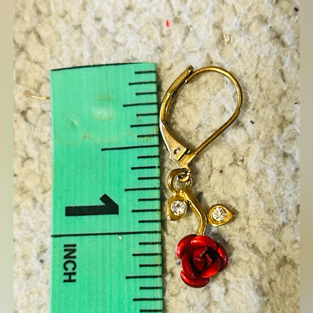 Vintage Gold-Tone Red Rose Dangle Earrings Featur… - image 4